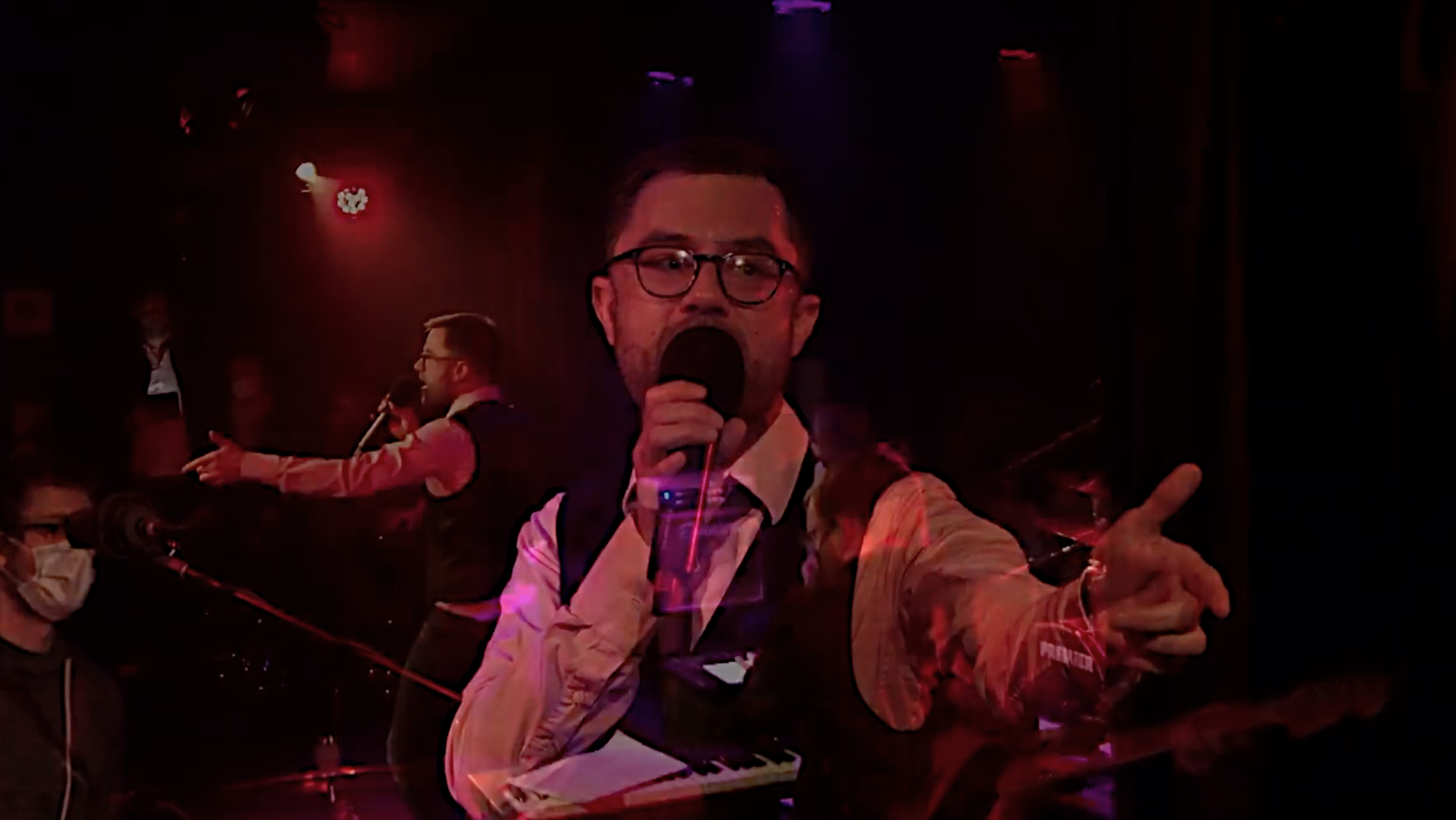 Improviser en ligne: "On s'amuse avec d'autres codes"